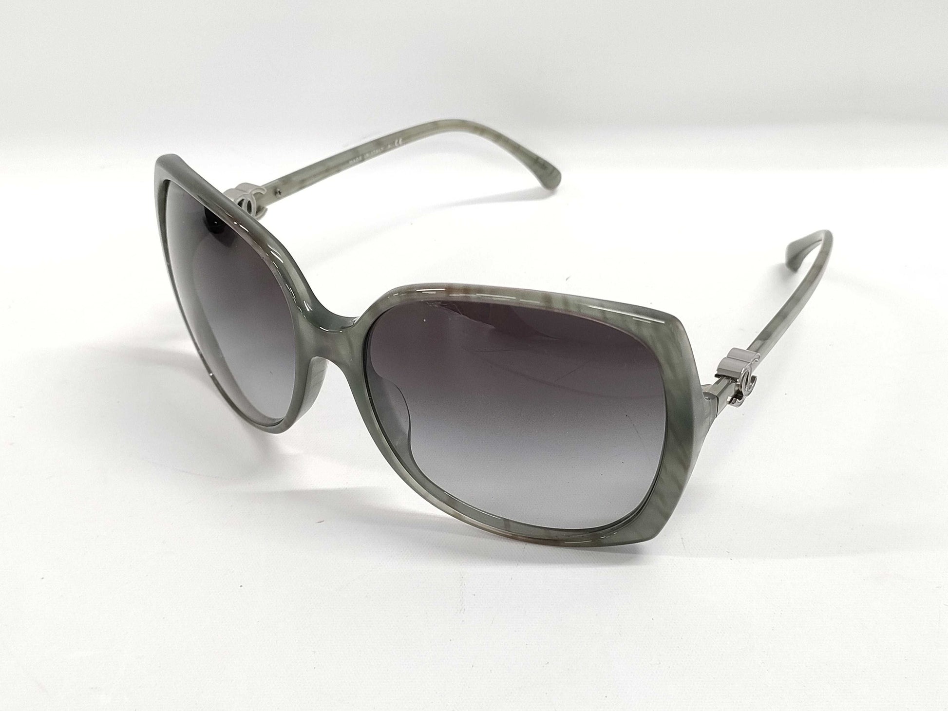 CHANEL Coco Mark Plastic Sunglasses Gray Sunglasses/Eyeglasses