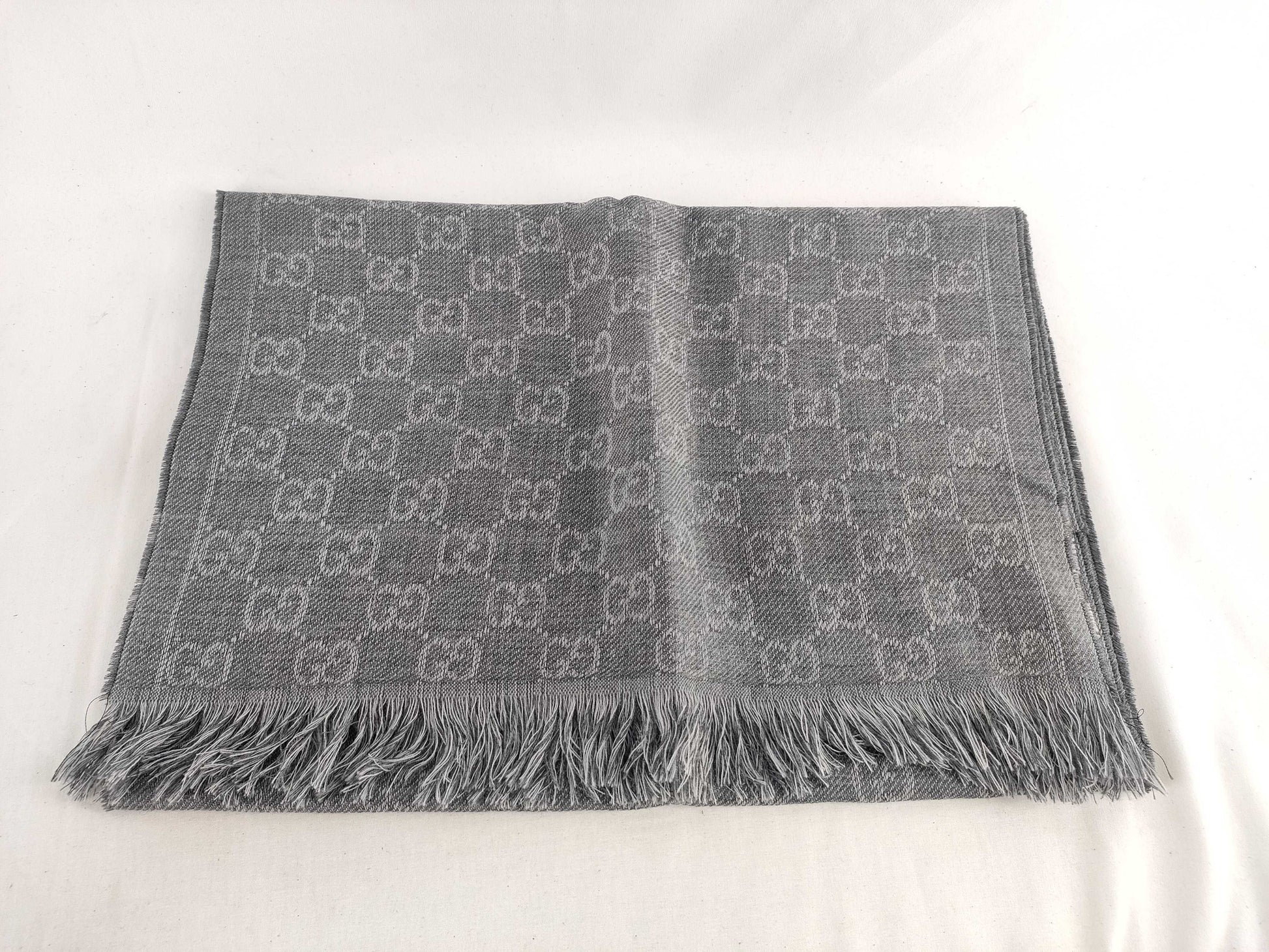 GUCCI Gucci GG Pattern Wool Muffler Grey Muffler