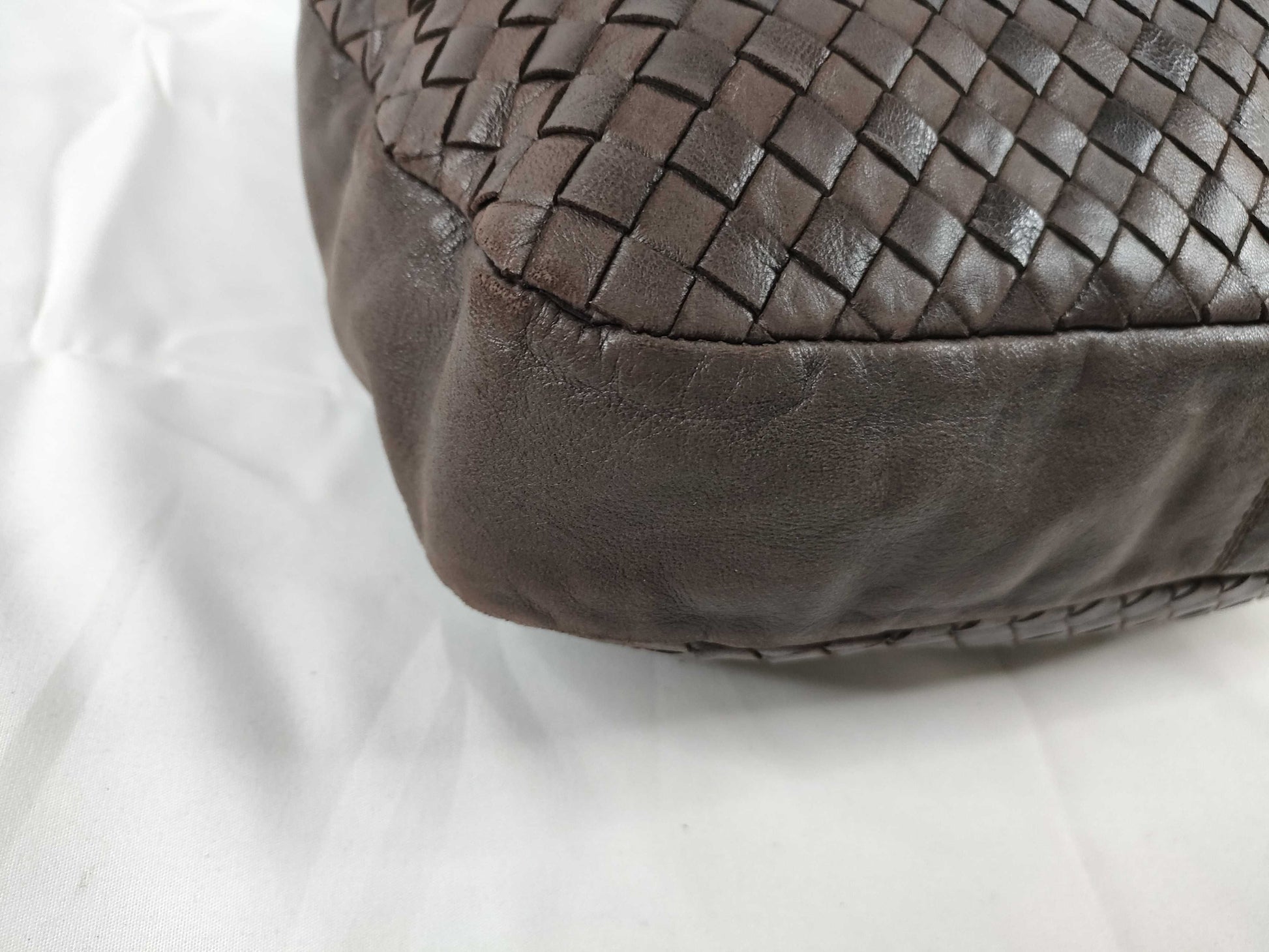 BOTTEGA VENETA Intrecciato Leather Handbag Brown Handbag