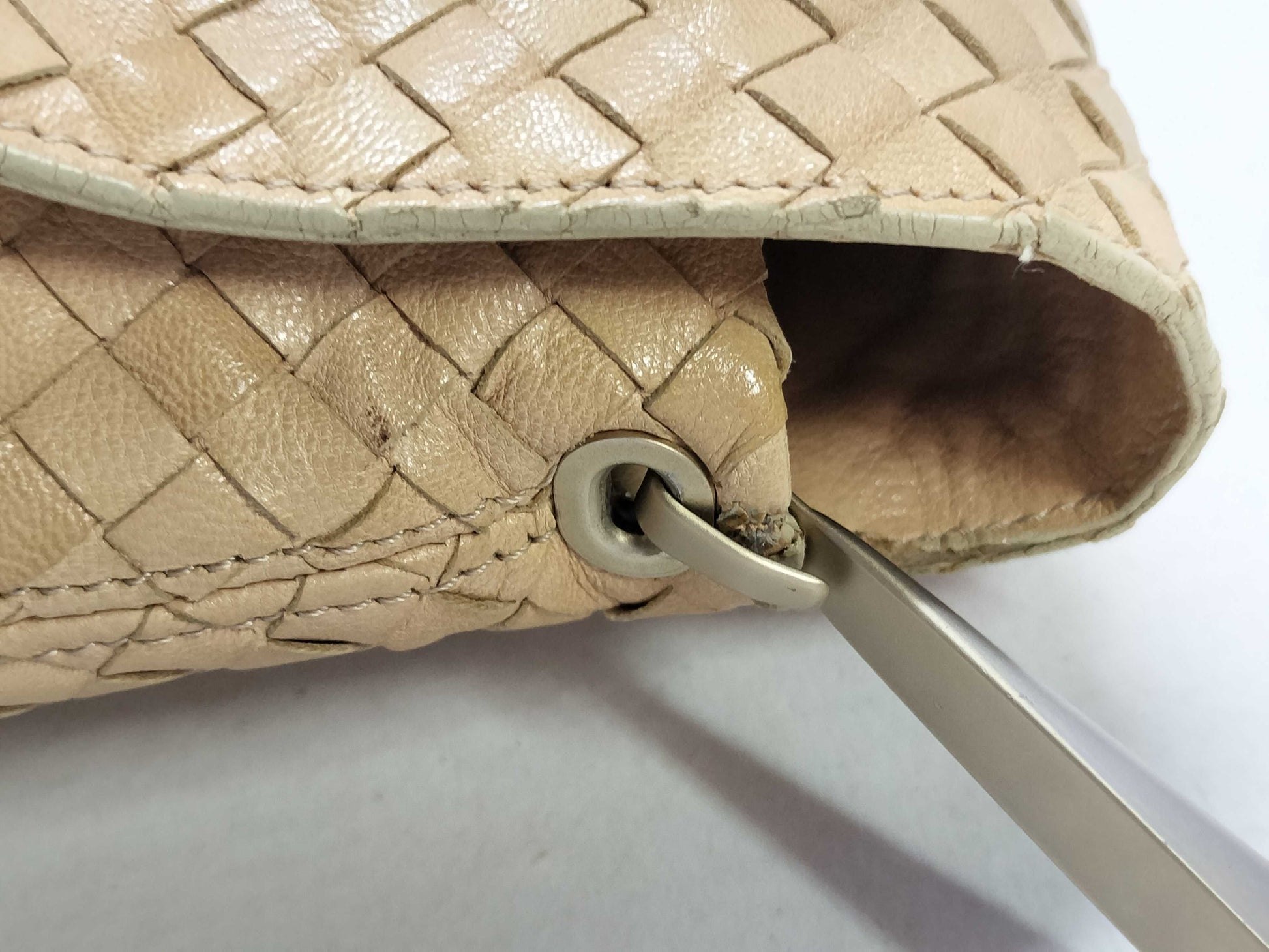 BOTTEGA VENETA Intrecciato Bottega Veneta Intrecciato Leather Shoulder Bag Beige Shoulder Bag