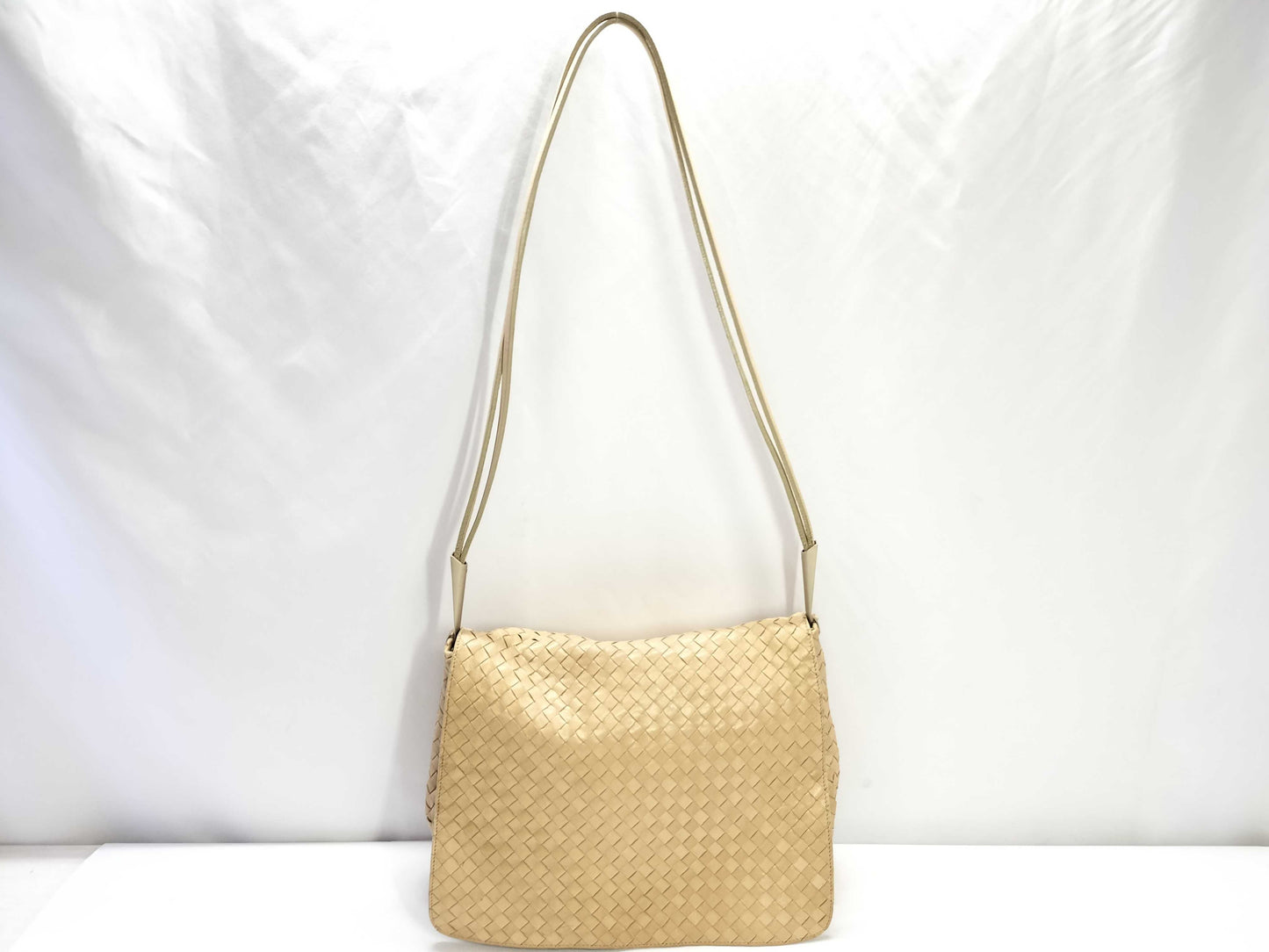 BOTTEGA VENETA Intrecciato Bottega Veneta Intrecciato Leather Shoulder Bag Beige Shoulder Bag