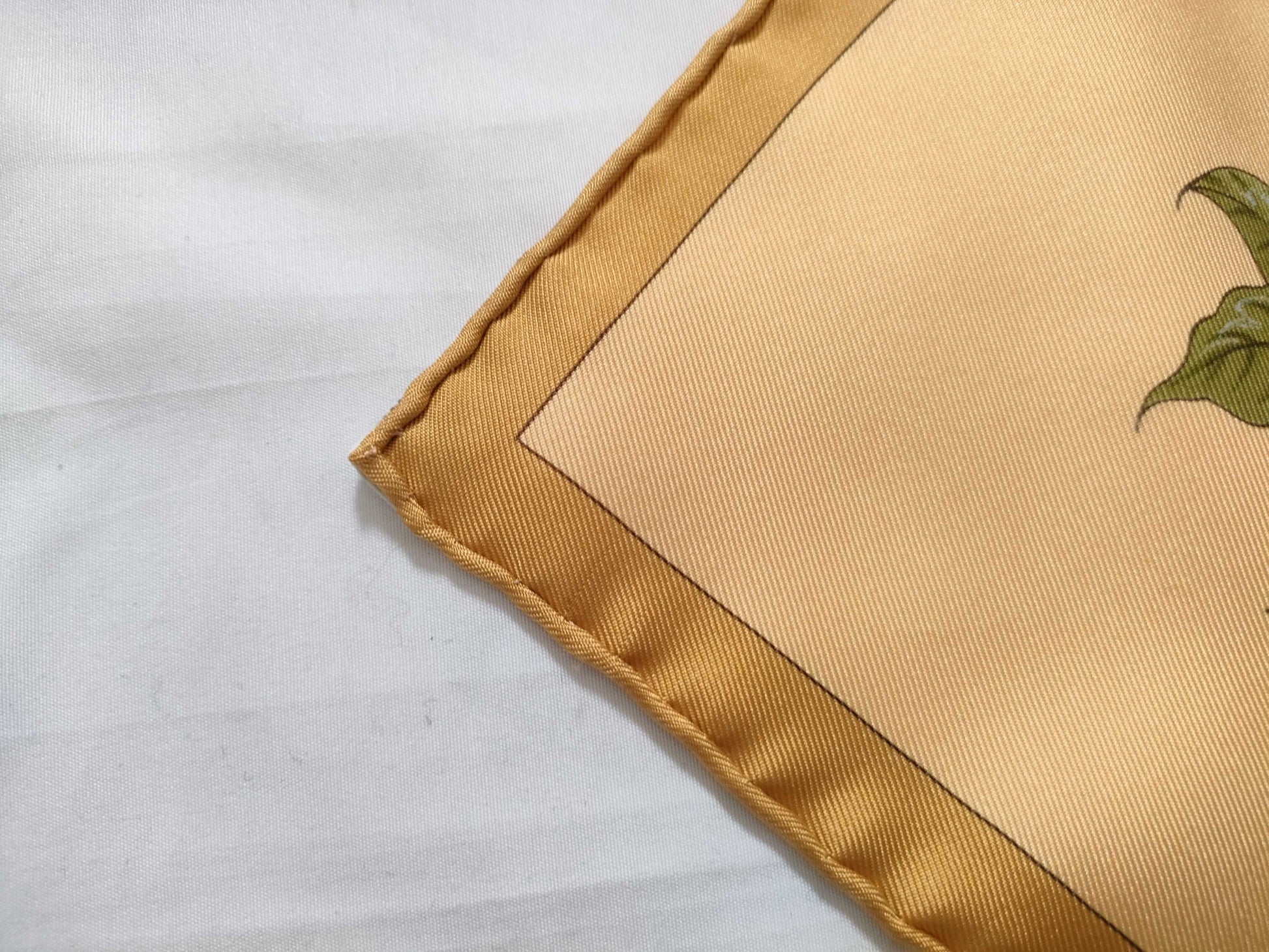 HERMES Carre Hermes Carre 90 SERENITE Silk Scarf Yellow Other Accessories