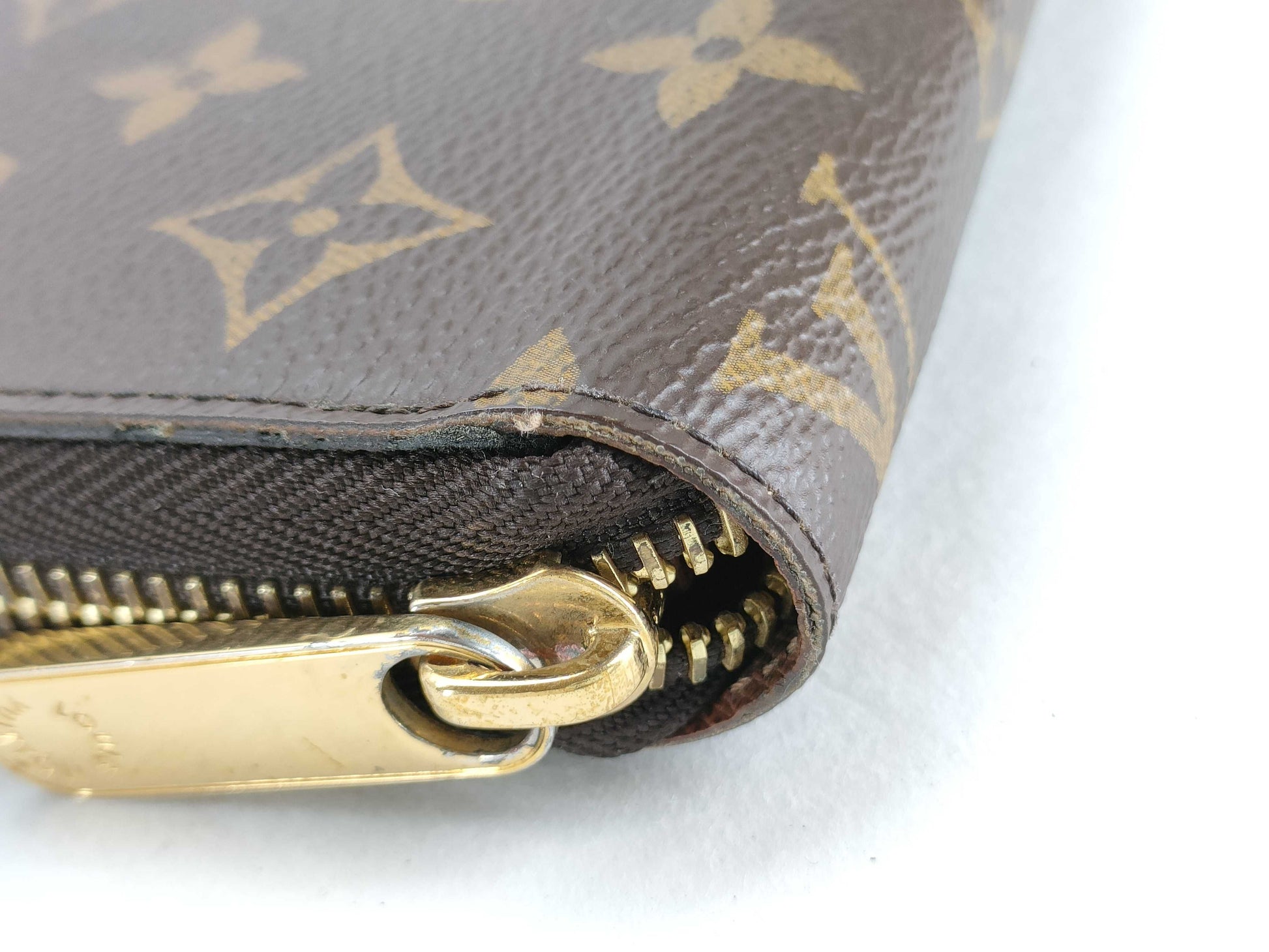 LOUIS VUITTON Monogram Monogram Zippy Wallet M42616 Wallet