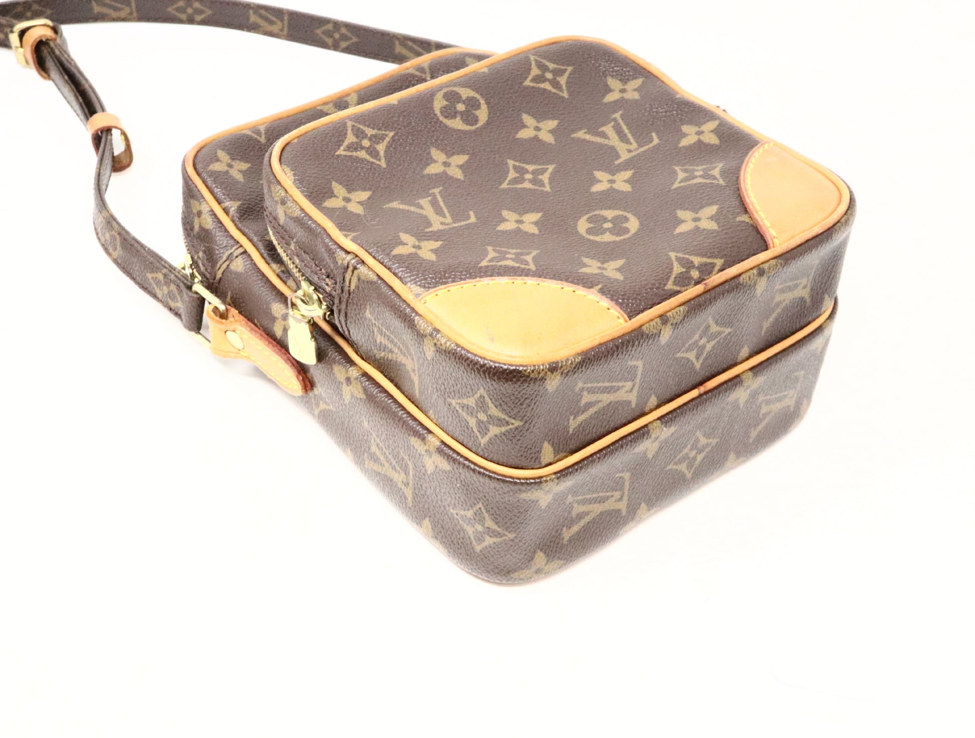 LOUIS VUITTON Monogram Amazon M45236 TH0070 Shoulder Bag