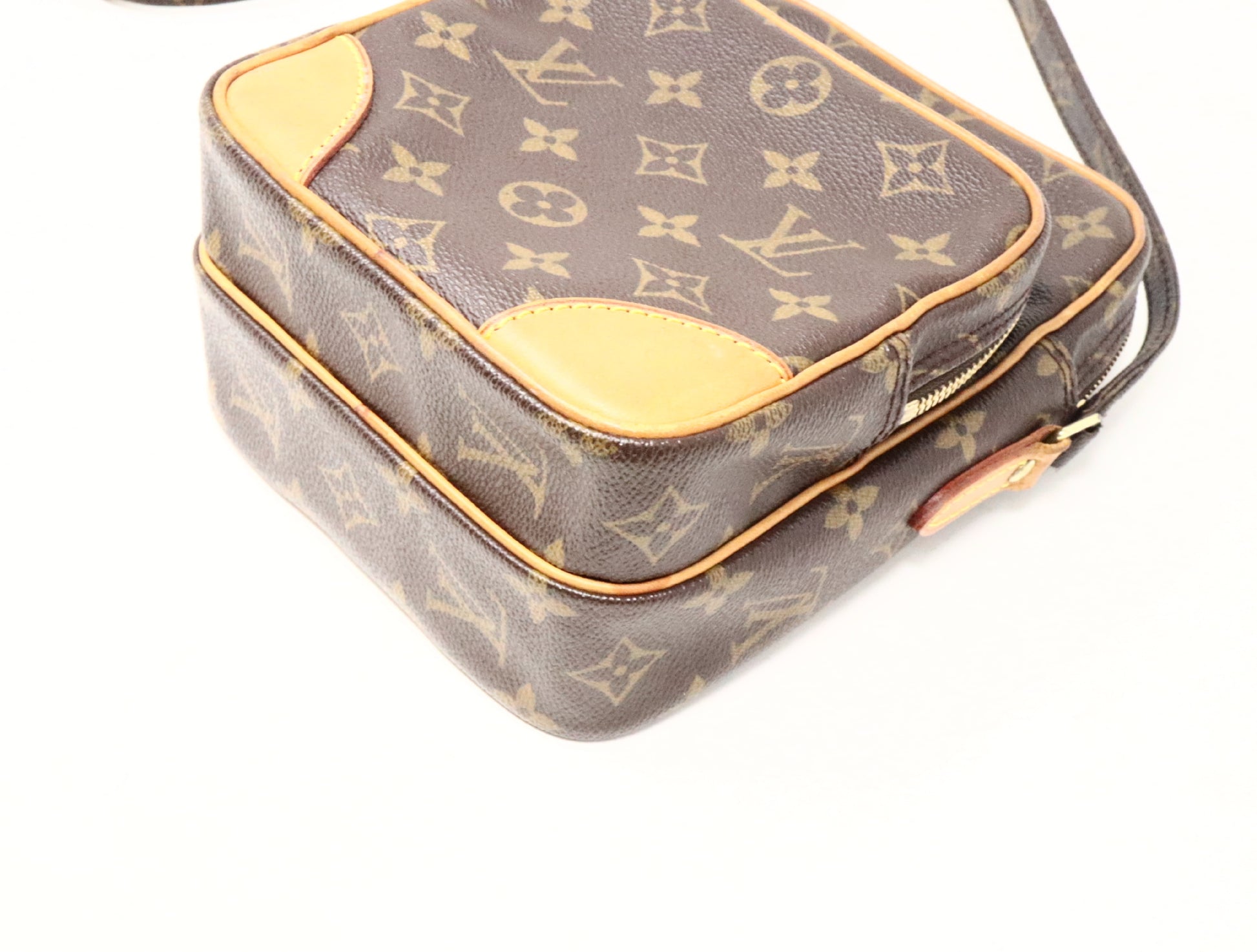 LOUIS VUITTON Monogram Amazon M45236 TH0070 Shoulder Bag