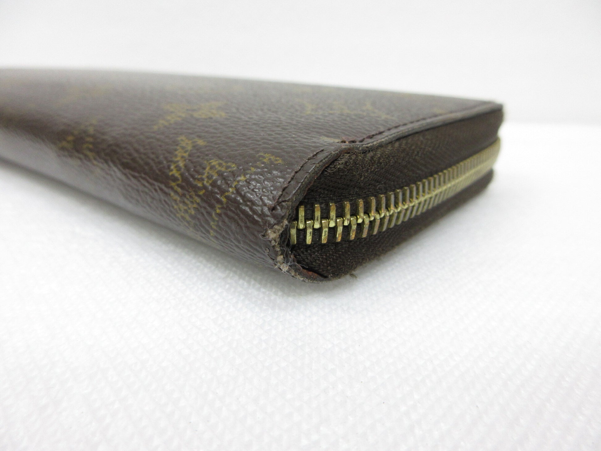 LOUIS VUITTON LOUIS VUITTON Monogram Zippy Wallet Round Long Wallet M60017 CA2142 Wallet