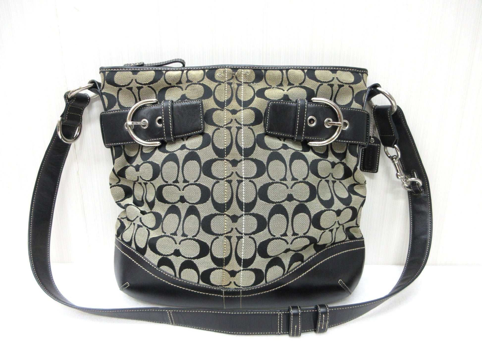 COACH COACH 3593 Signature Canvas x Leather Shoulder Bag Shoulder Bag