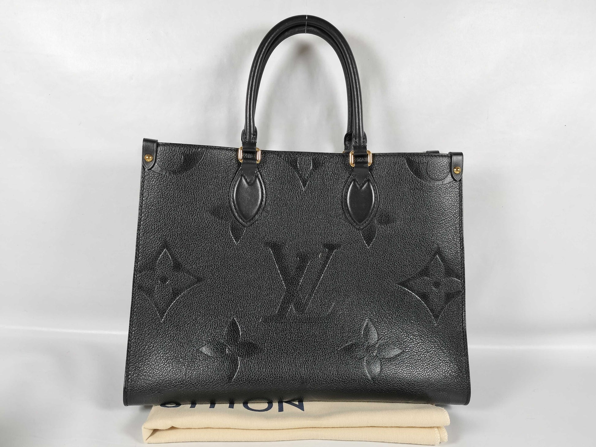 LOUIS VUITTON M45595 On the Go MM Tote Bag