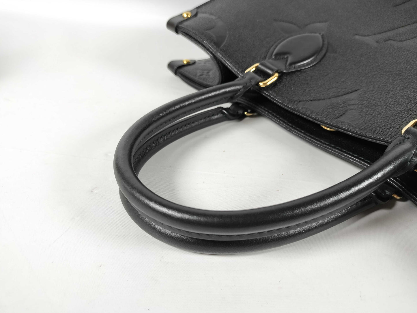 LOUIS VUITTON M45595 On the Go MM Tote Bag