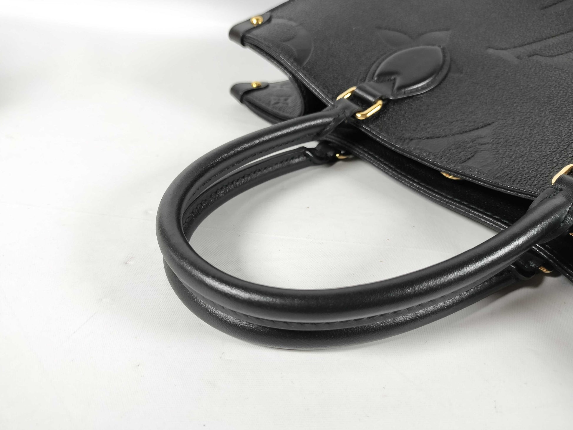 LOUIS VUITTON M45595 On the Go MM Tote Bag