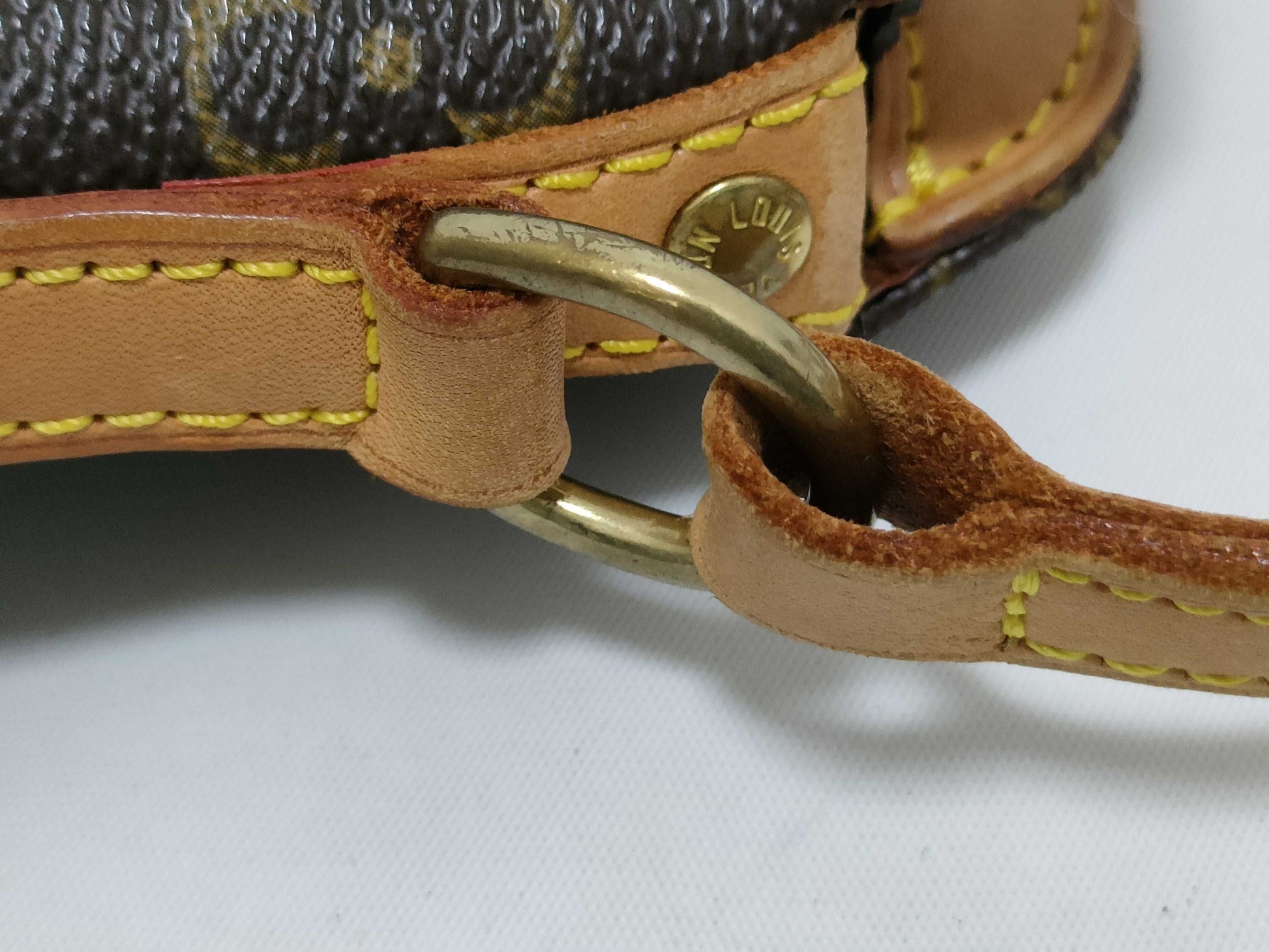 LOUIS VUITTON Monogram M51290 Drouo Shoulder Bag