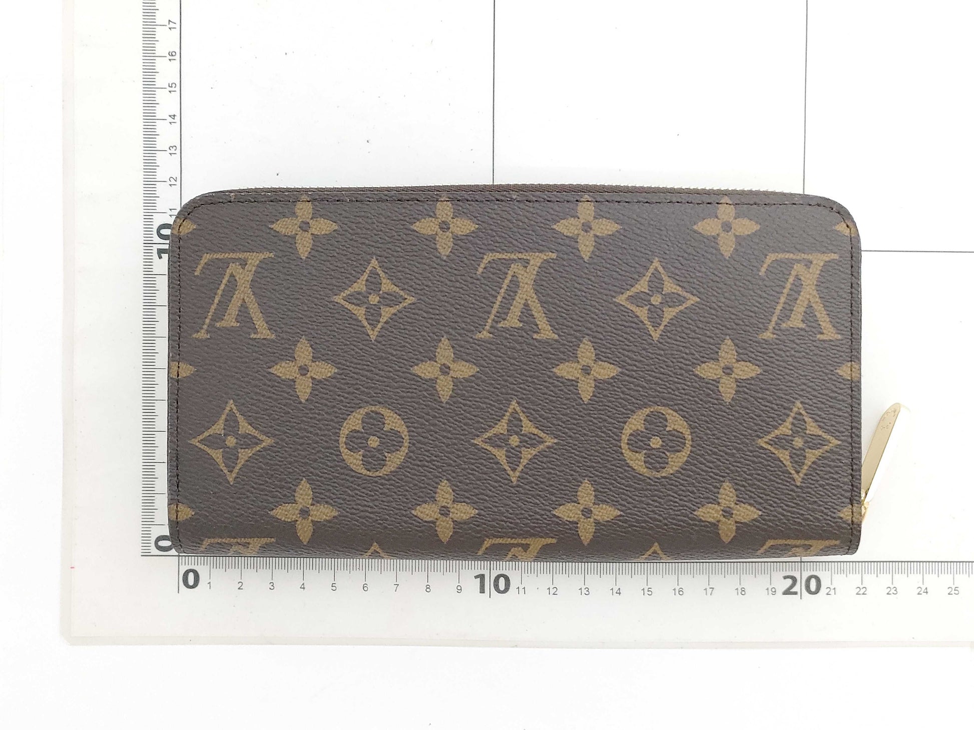 LOUIS VUITTON Monogram M41895 Zippy Wallet Wallet
