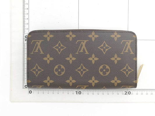 LOUIS VUITTON Monogram M41895 Zippy Wallet Wallet
