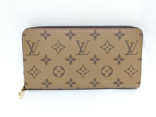 LOUIS VUITTON Monogram M82444 Zippy Wallet
