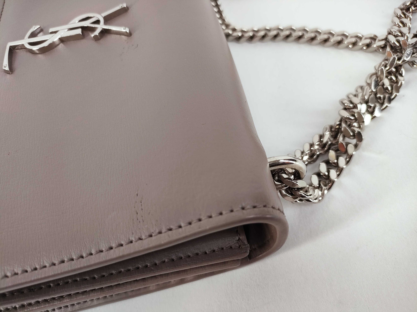 Yves Saint Laurent YSL Saint Laurent Chain Shoulder Bag Metal Grey Complementary Colors Shoulder Bag