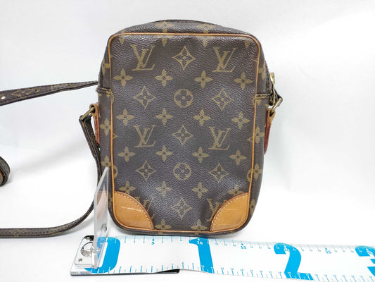 LOUIS VUITTON Monogram Shoulder Bag