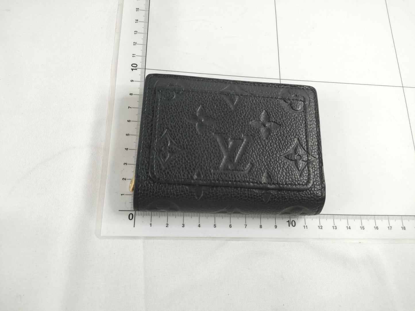 LOUIS VUITTON Monogram Unplanted Louis Vuitton Bi-Fold Wallet Wallet