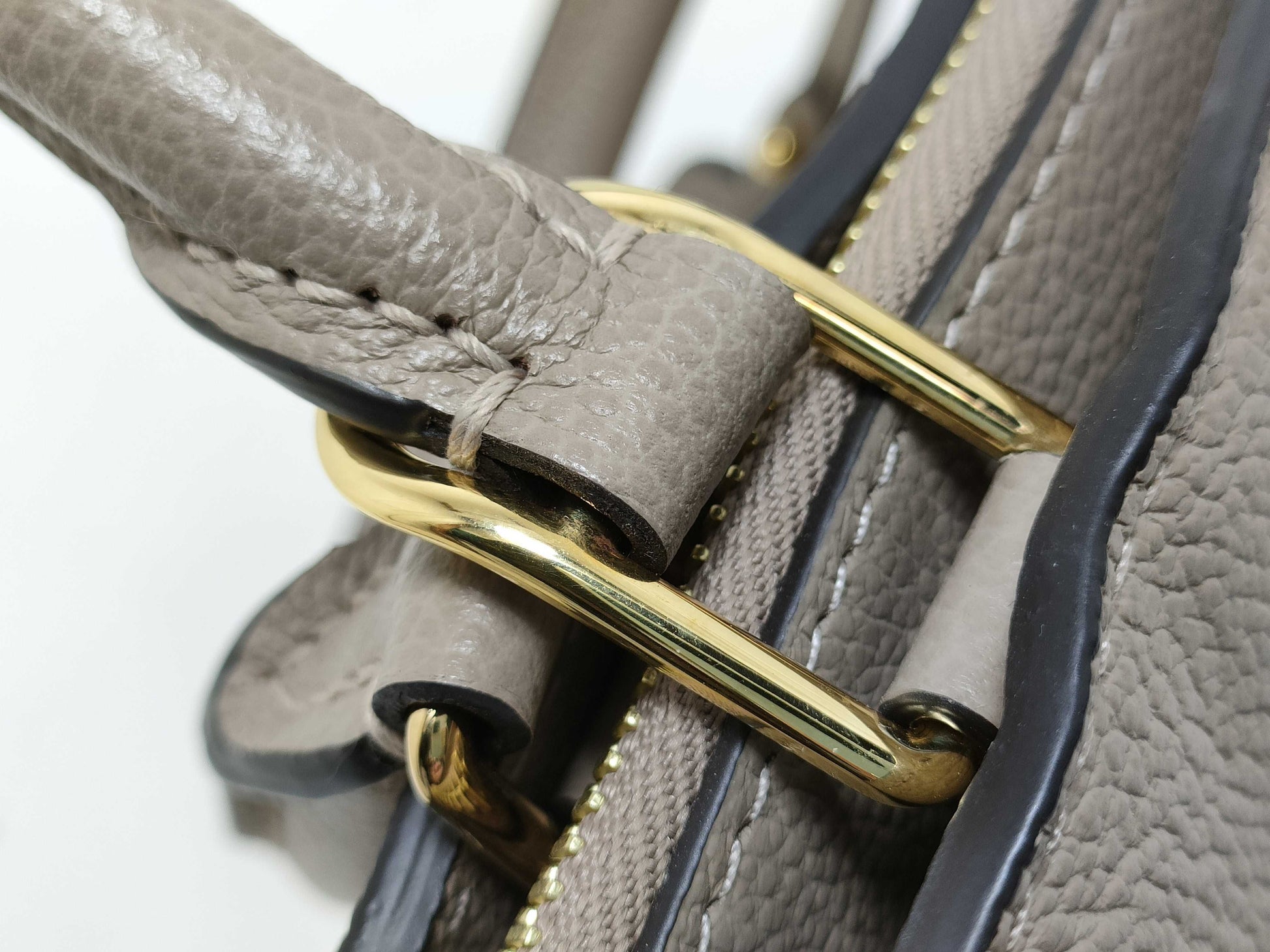 LOUIS VUITTON Monogram Unplant LOUIS VUITTON Grand Palais MM Monogram Unplant Tourtrail Gold Fittings M45833 Handbag
