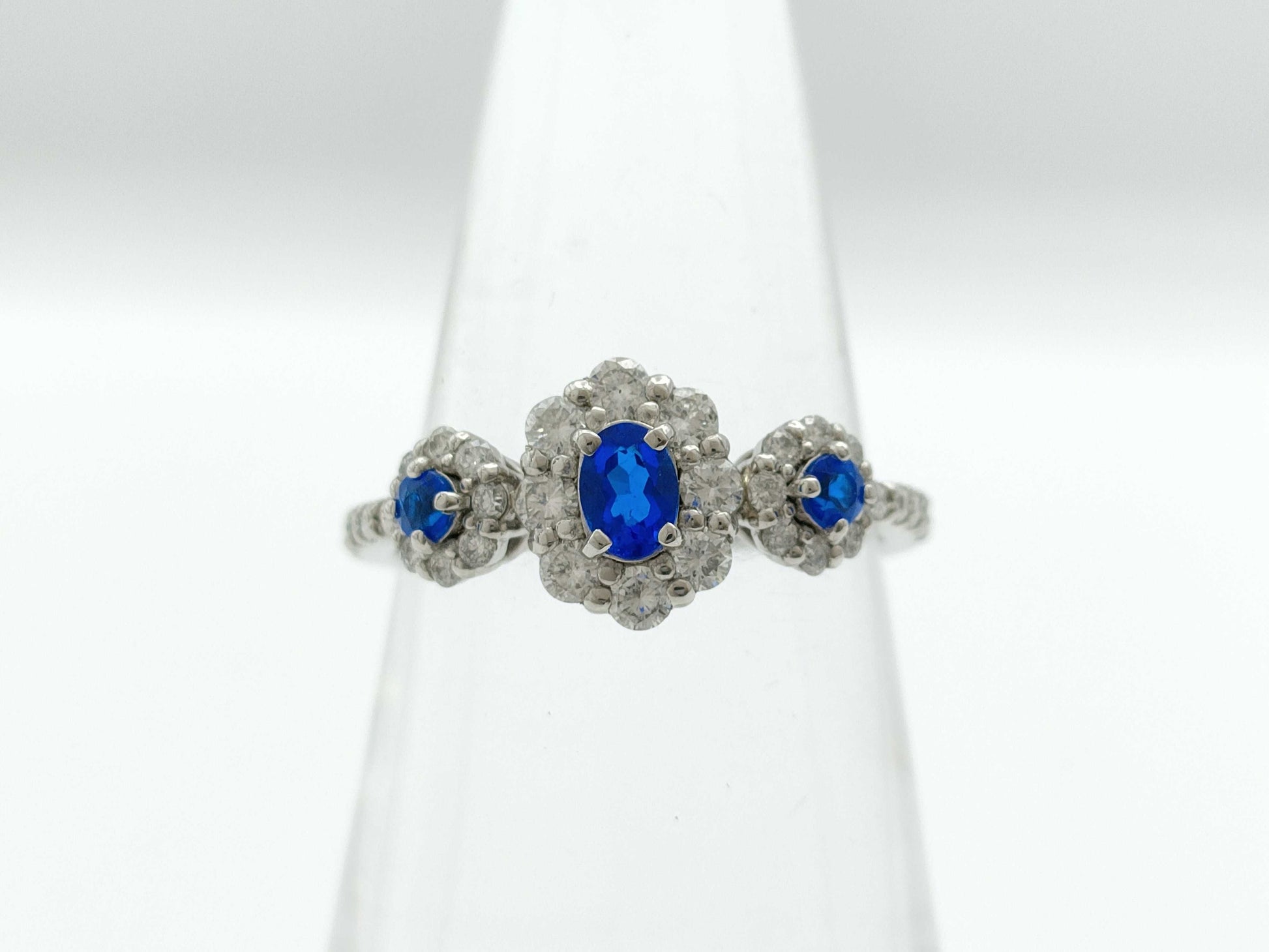 Aouinite 0.15ct/0.09ct D0.50ct PT900 3.8g Ring