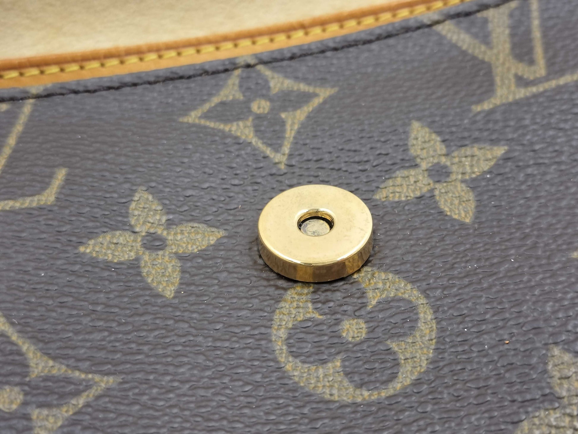 LOUIS VUITTON M51854 Pochette Twin PM Monogram Shoulder Bag