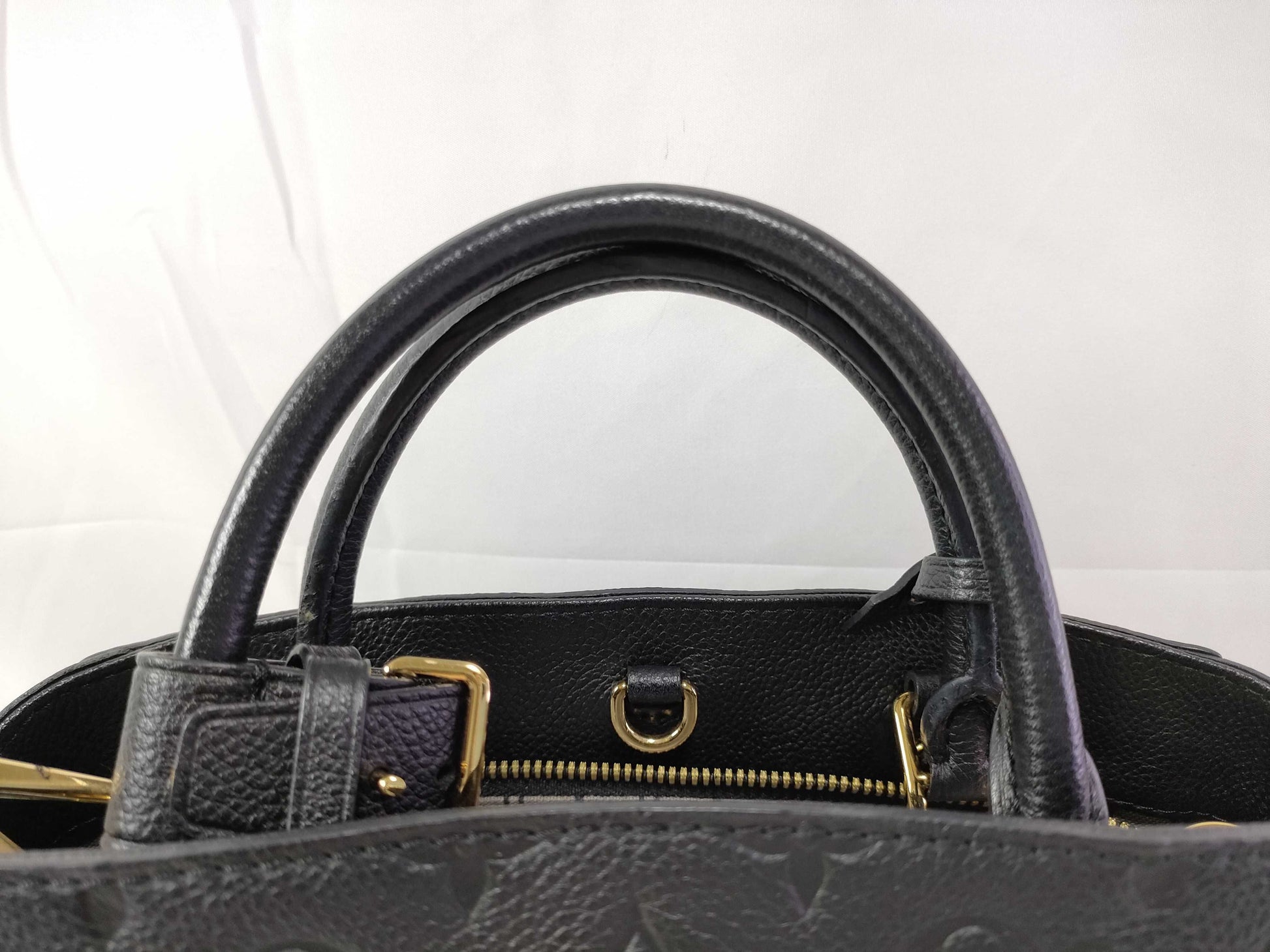 LOUIS VUITTON Monogram Unplanted LOUIS VUITTON Montaigne BB Amplification/Noir Handbag