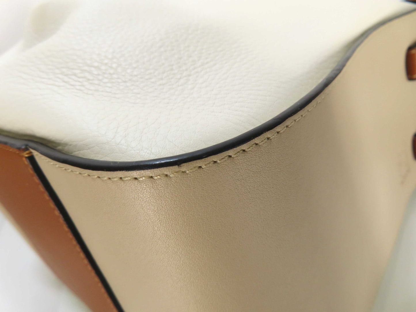 LOEWE LOEWE Hammock Small Leather/Brown & White Shoulder Bag