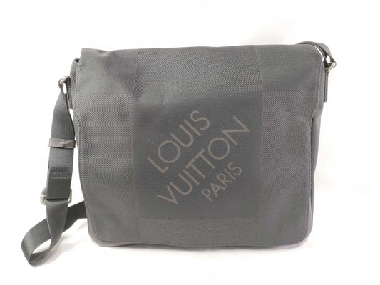 LOUIS VUITTON LOUIS VUITTON Juan Message Noir Shoulder Bag