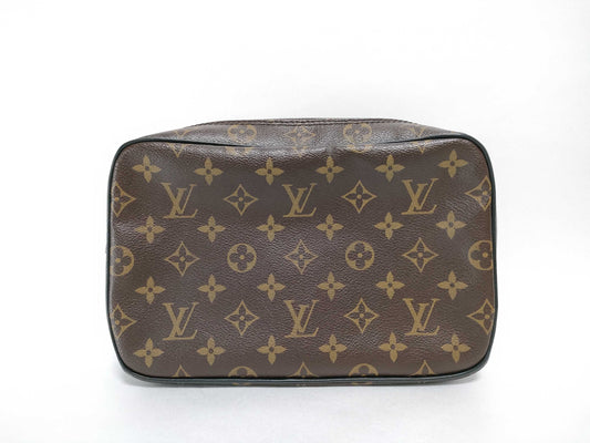 LOUIS VUITTON Monogram Louis Vuitton Monogram MacArthur Truth Wallet 24 Pouch