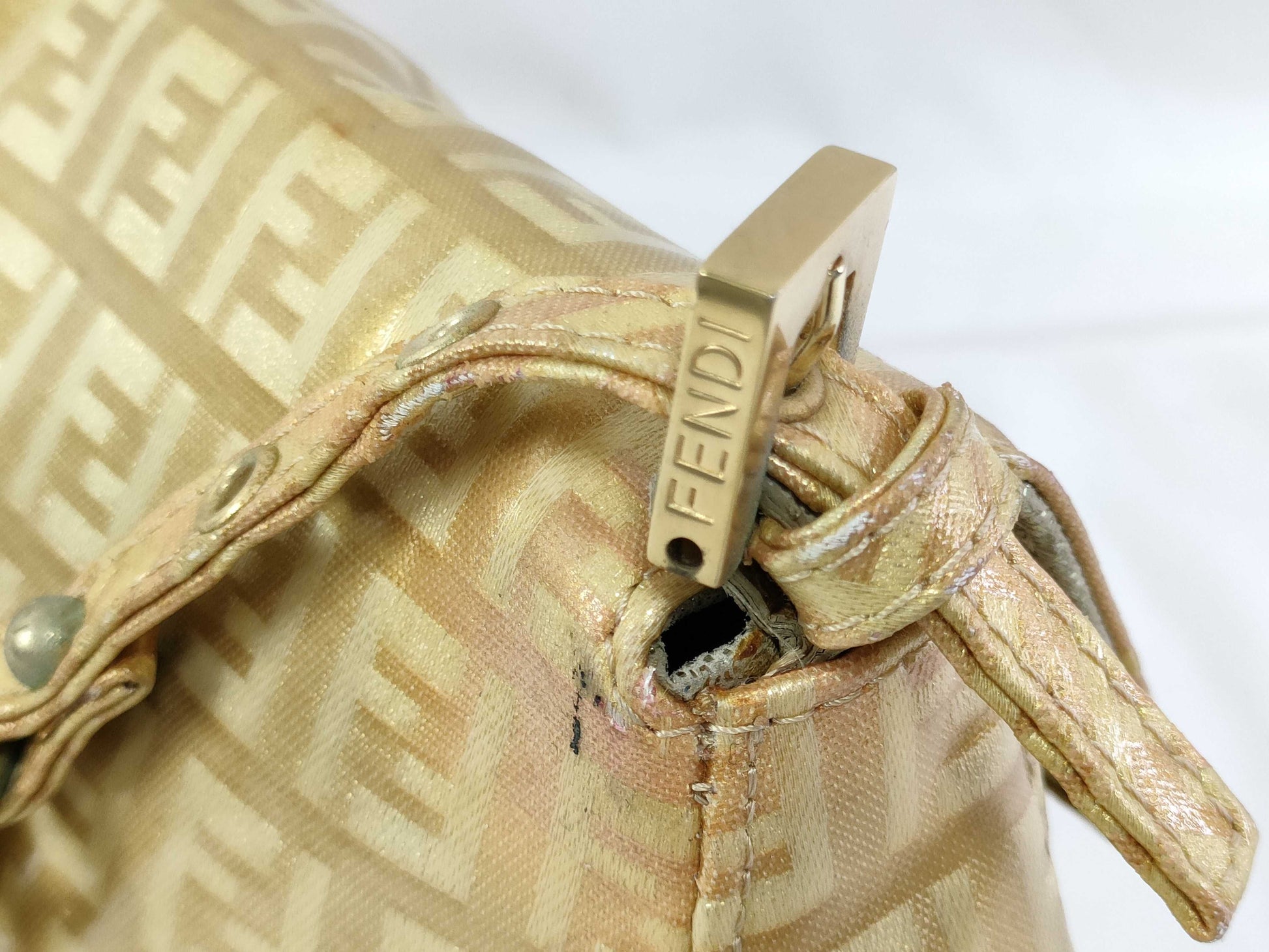FENDI FENDI Fendi Mamma Bucket Bag Shoulder Bag