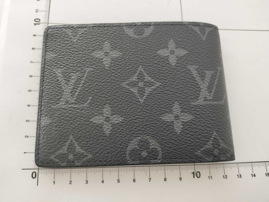 LOUIS VUITTON Portefeuille M62294 Billfold
