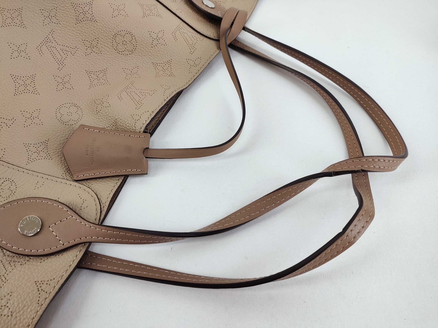LOUIS VUITTON Mahina Hina MM/Monogram Mahina / M53140/DR0178 Tote Bag