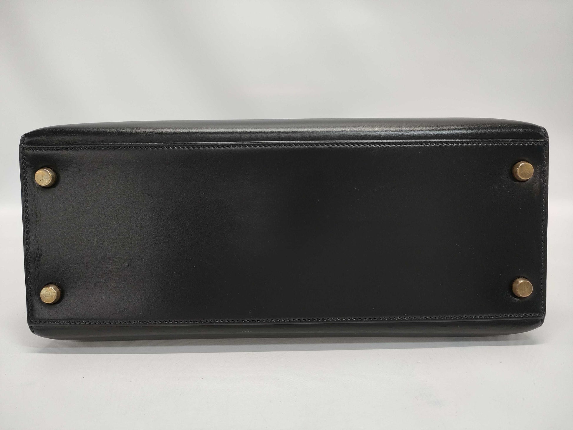 HERMES Kelly 28/Box Calf/Black/Gold Hardware/K Stamped Handbag