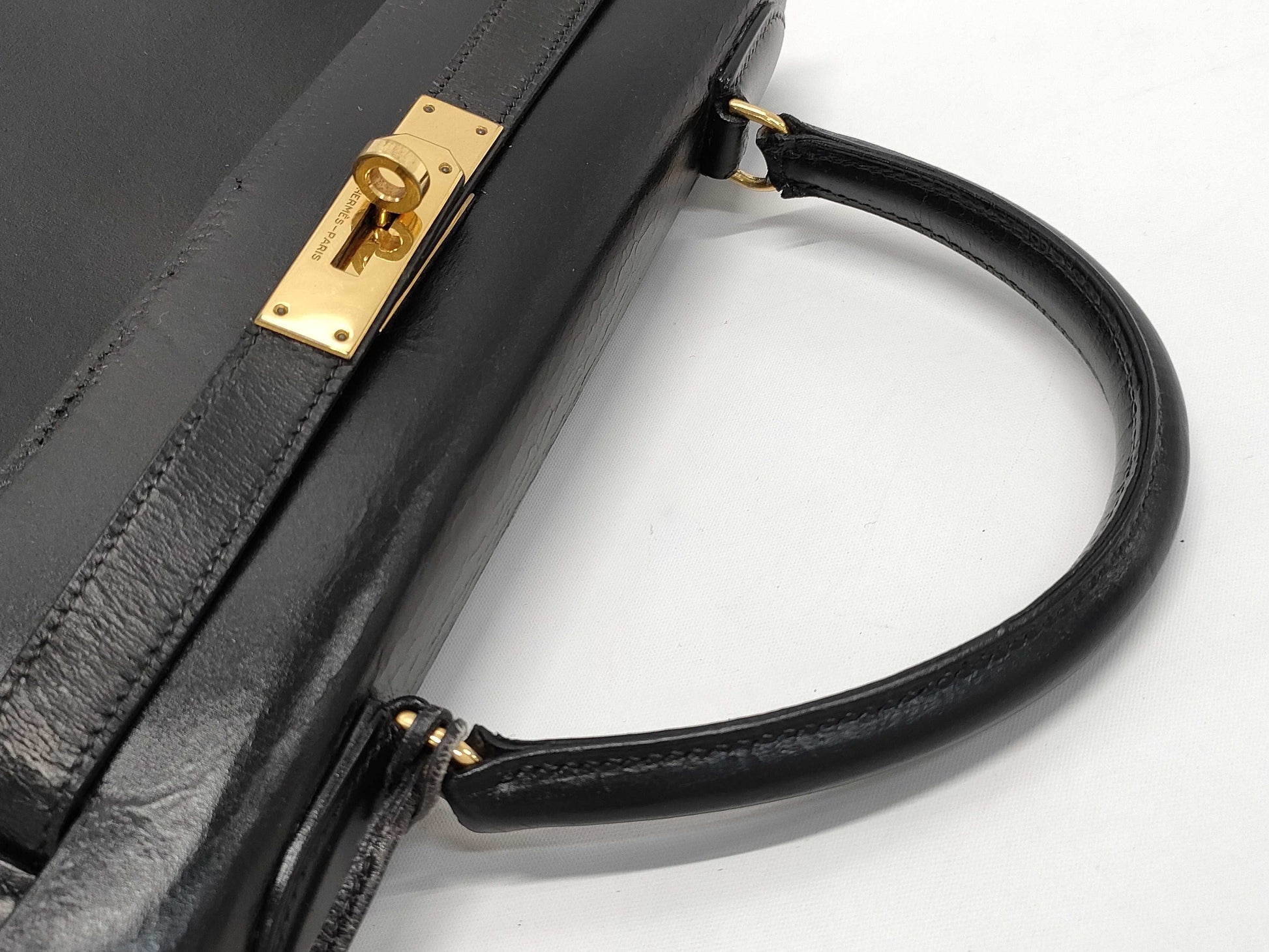 HERMES Kelly 28/Box Calf/Black/Gold Hardware/K Stamped Handbag