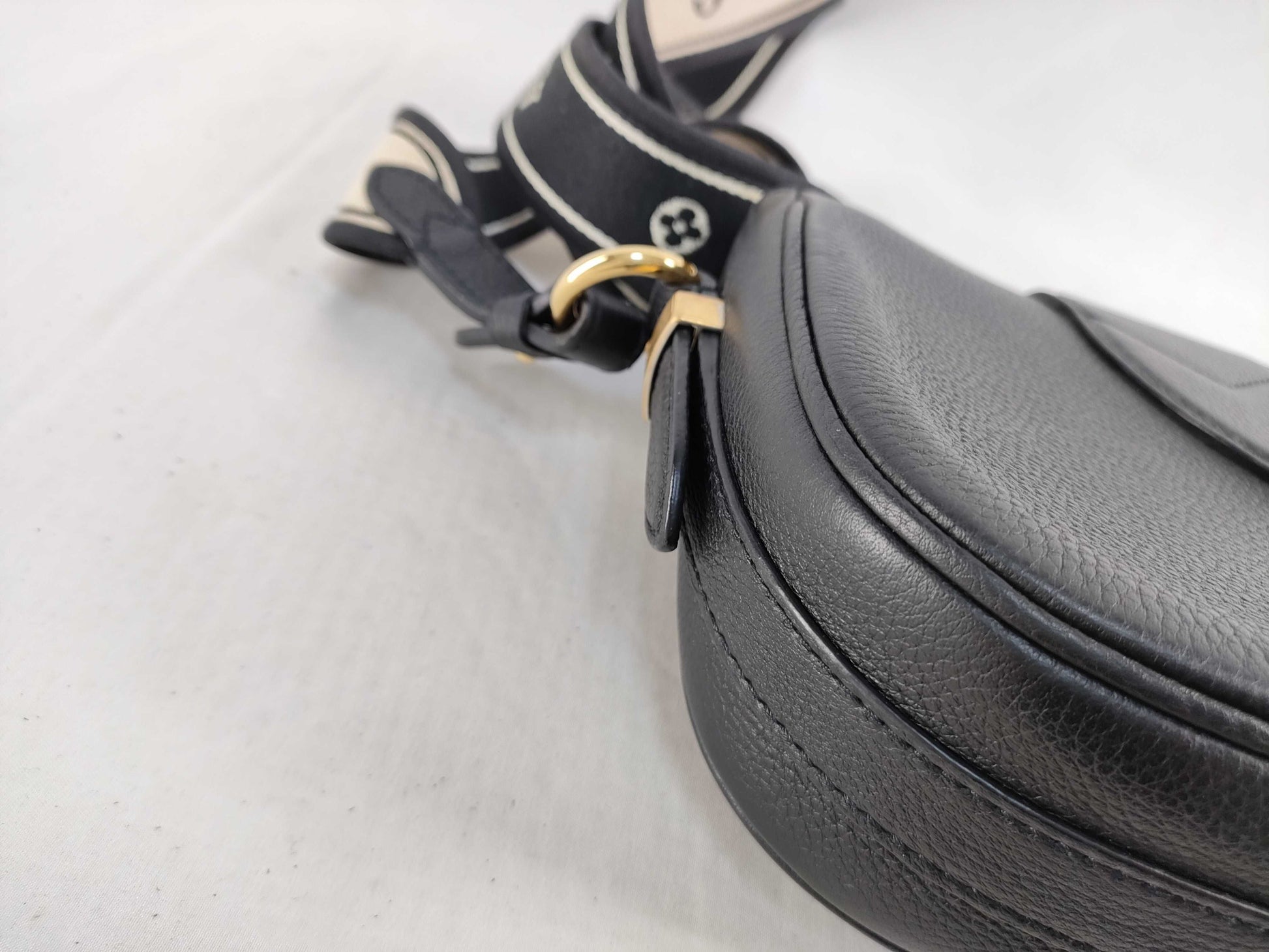LOUIS VUITTON Louis Vuitton Pont Neuf Shoulder Bag Shoulder Bag