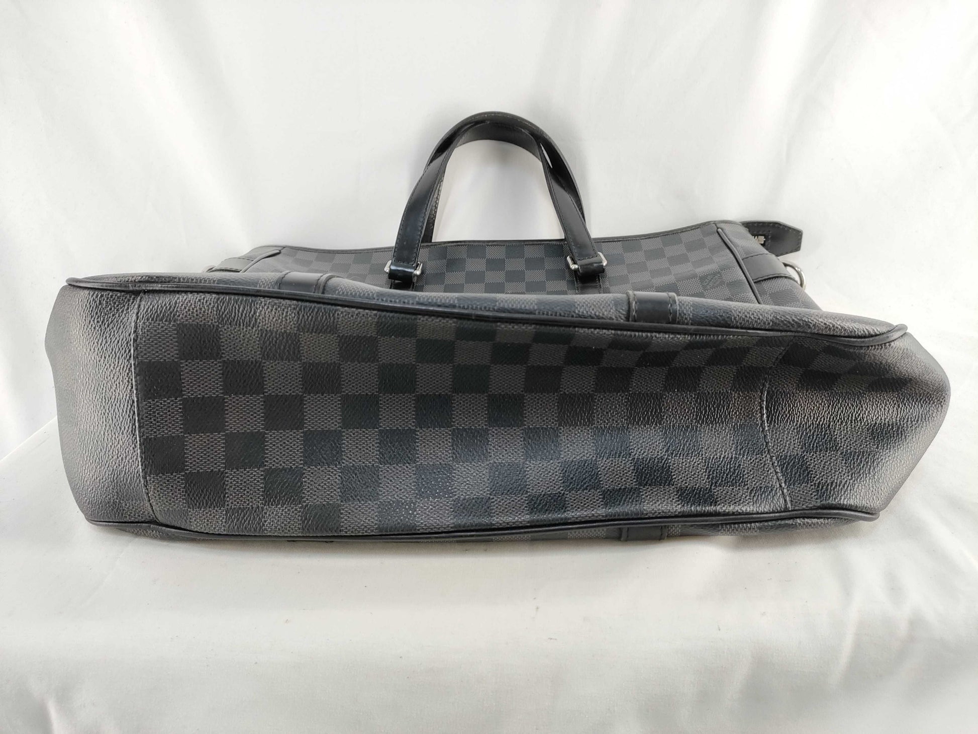 LOUIS VUITTON Damier Louis Vuitton Damier Shoulder Bag Business Bag