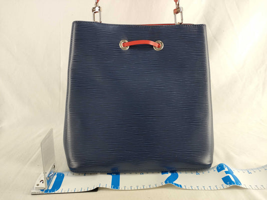 LOUIS VUITTON Epi Louis Vuitton Bucket Shoulder Bag Handbag