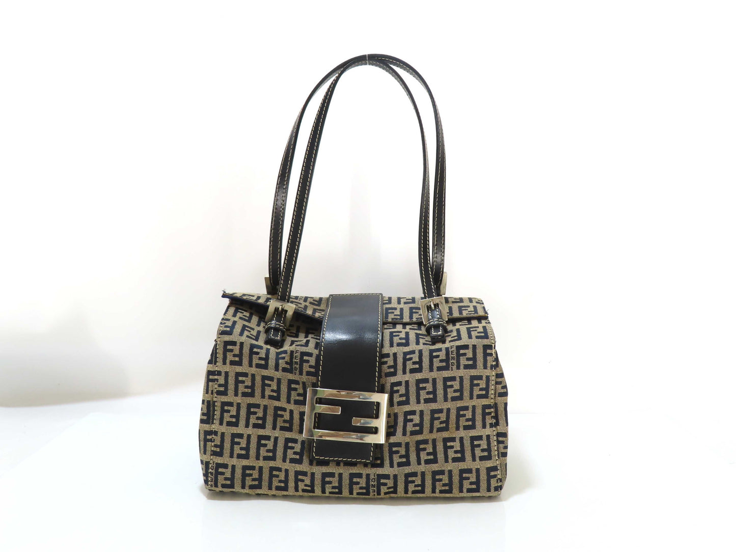 FENDI FENDI Bucket Bag Handbag Handbag