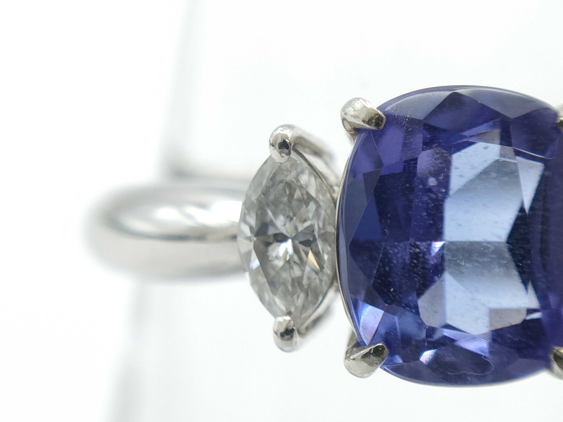 TZ1.94ct D0.39ct Pt900 6.9g Ring