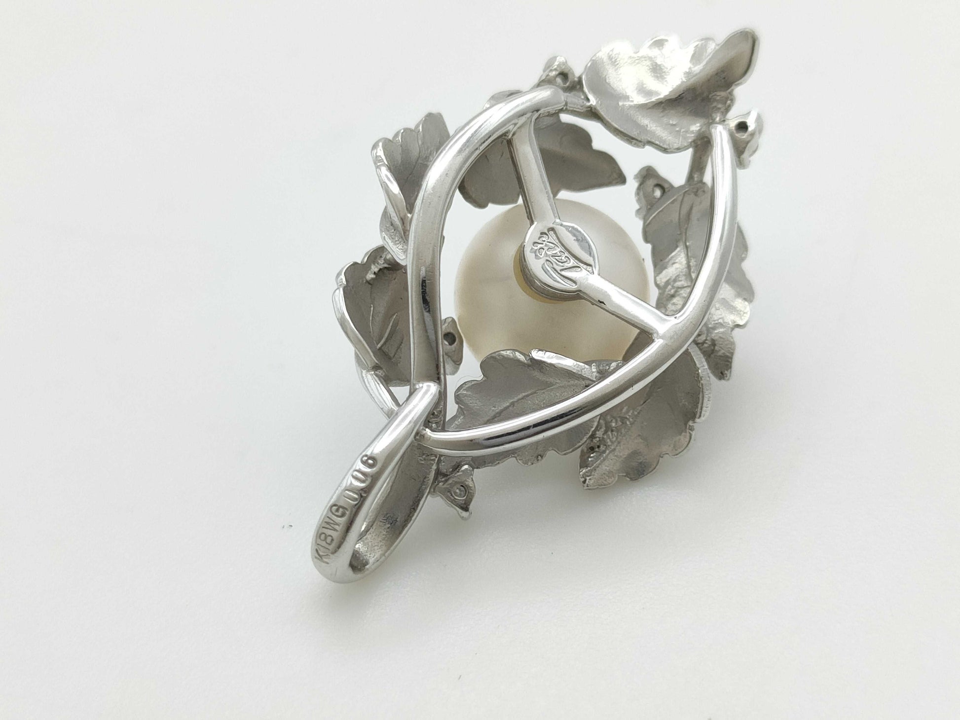 D0.06ct Pearl diameter approx. 8.4mm K18WG 4.6g Pendant top