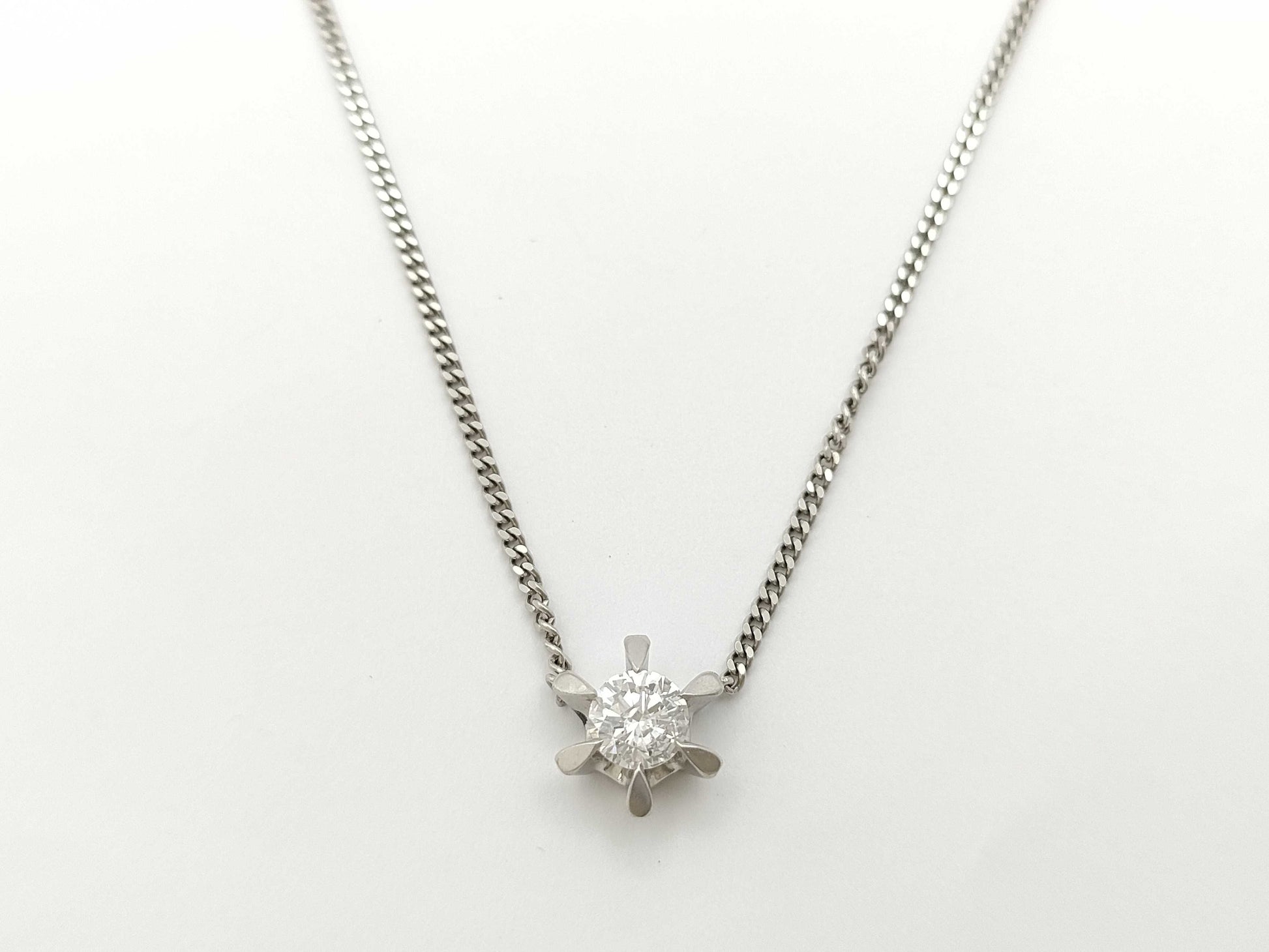 D0.549ct PT900/850 5.5g Necklace