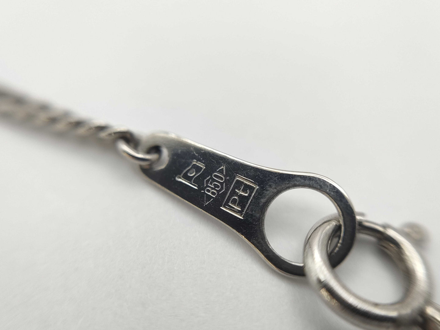 D0.549ct PT900/850 5.5g Necklace
