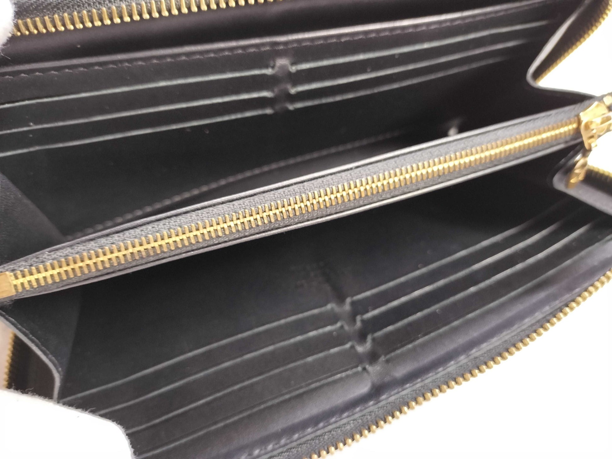 LOUIS VUITTON Suhari Louis Vuitton Suhari Leather Long Wallet Black Serial Wallet