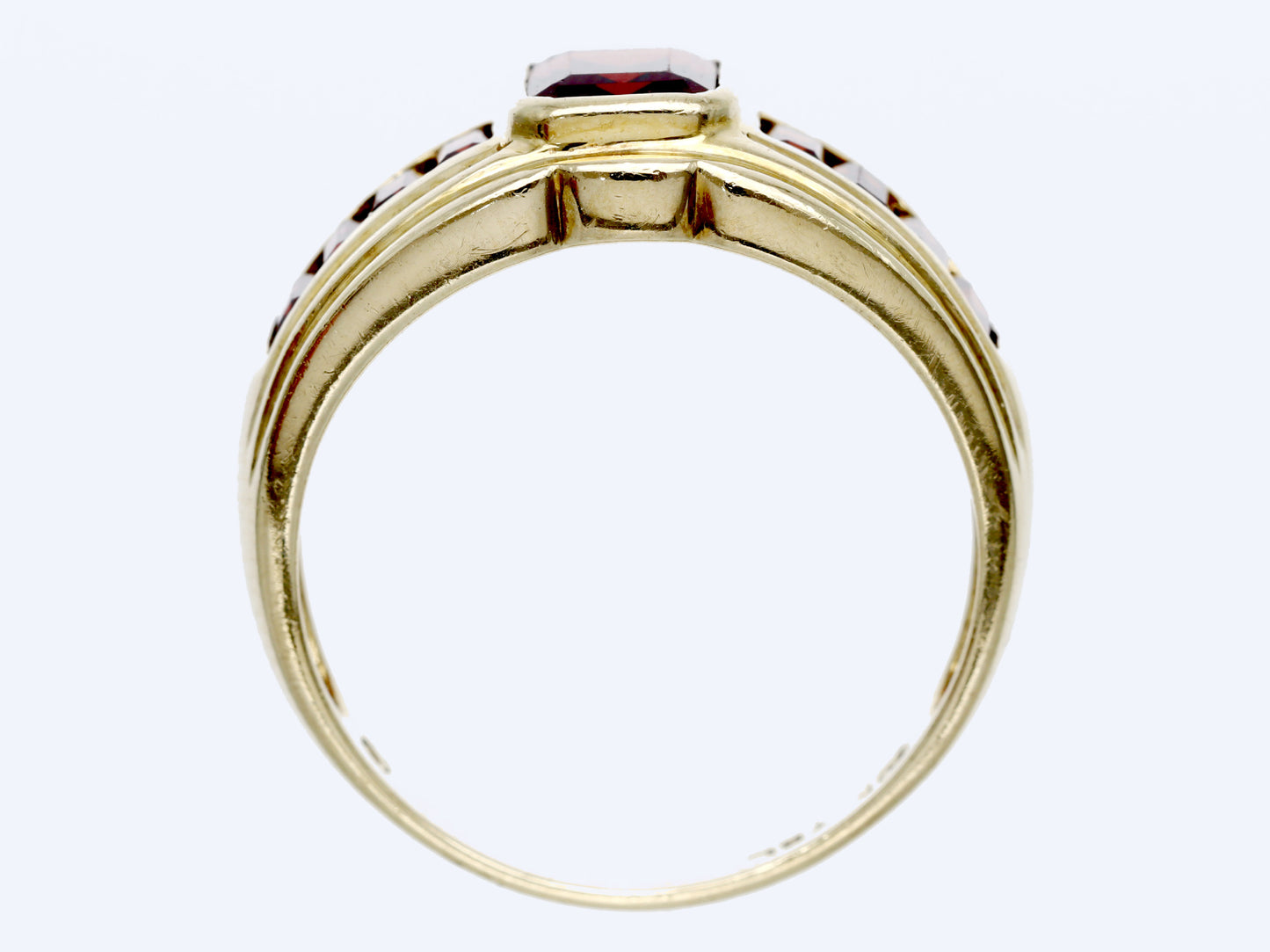 Garnet K10 3.7g Ring