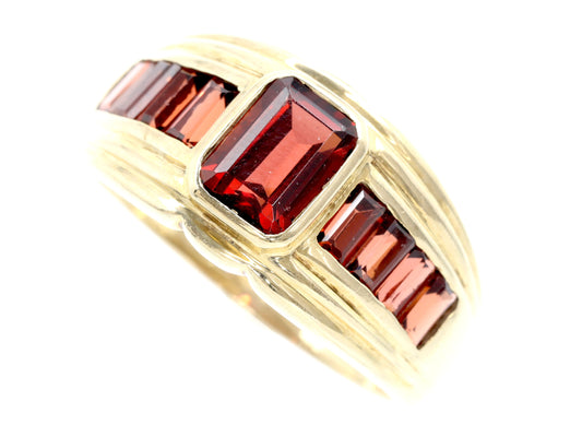 Garnet K10 3.7g Ring