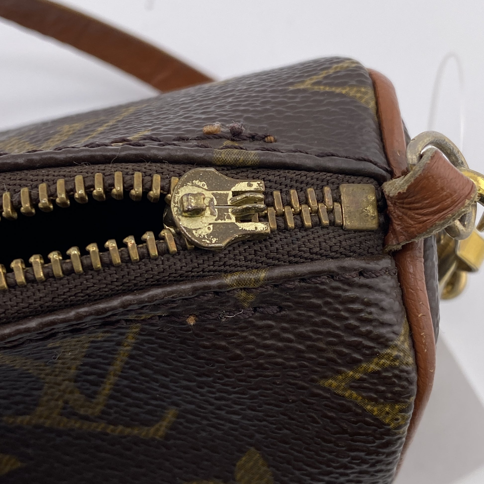 LOUIS VUITTON Vuitton Monogram Papillon 30 Pouch Brown Pouch Pouch