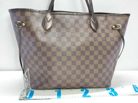 LOUIS VUITTON Damier LOUIS VUITTON Louis Vuitton Neverful Damier Tote Bag