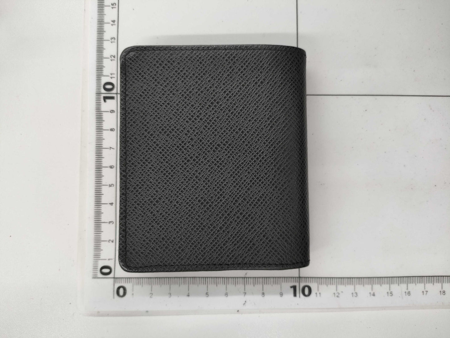 LOUIS VUITTON Vuitton Taiga Folding Wallet Wallet