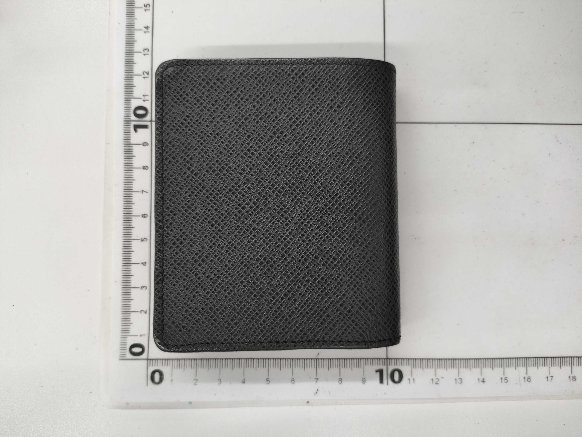 LOUIS VUITTON Vuitton Taiga Folding Wallet Wallet