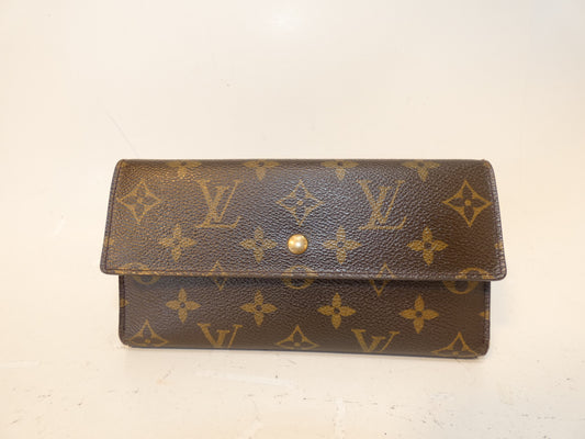 LOUIS VUITTON Monogram International Tri-fold Long Wallet