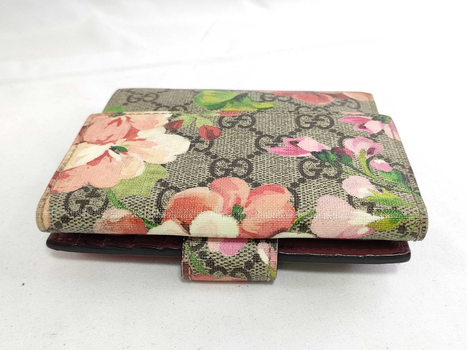 GUCCI GUCCI Wallet GG Blooms GG Supreme 410071・1147 Box・Dust Bag Wallet